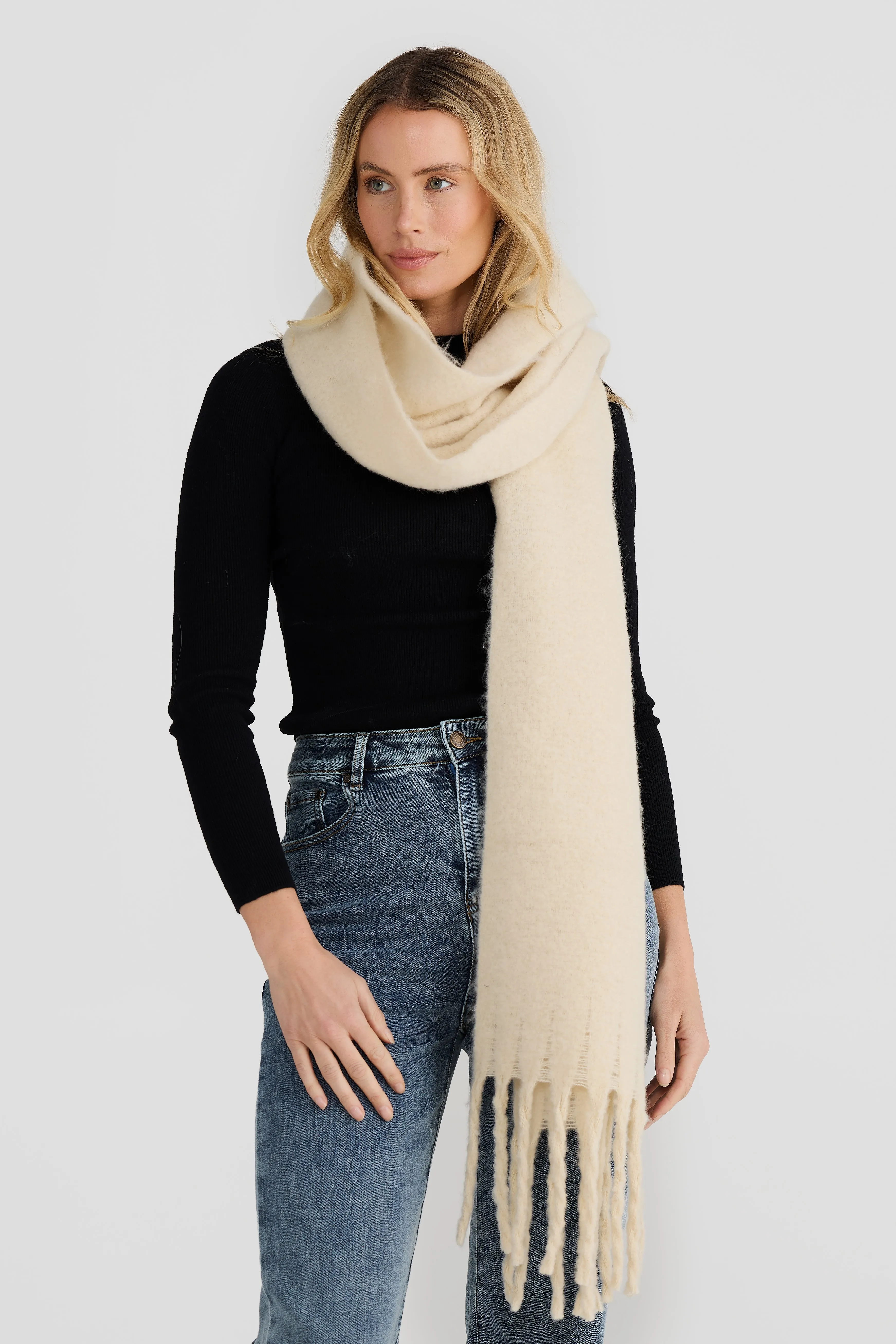 Fluffy Winter Scarf - Sesame