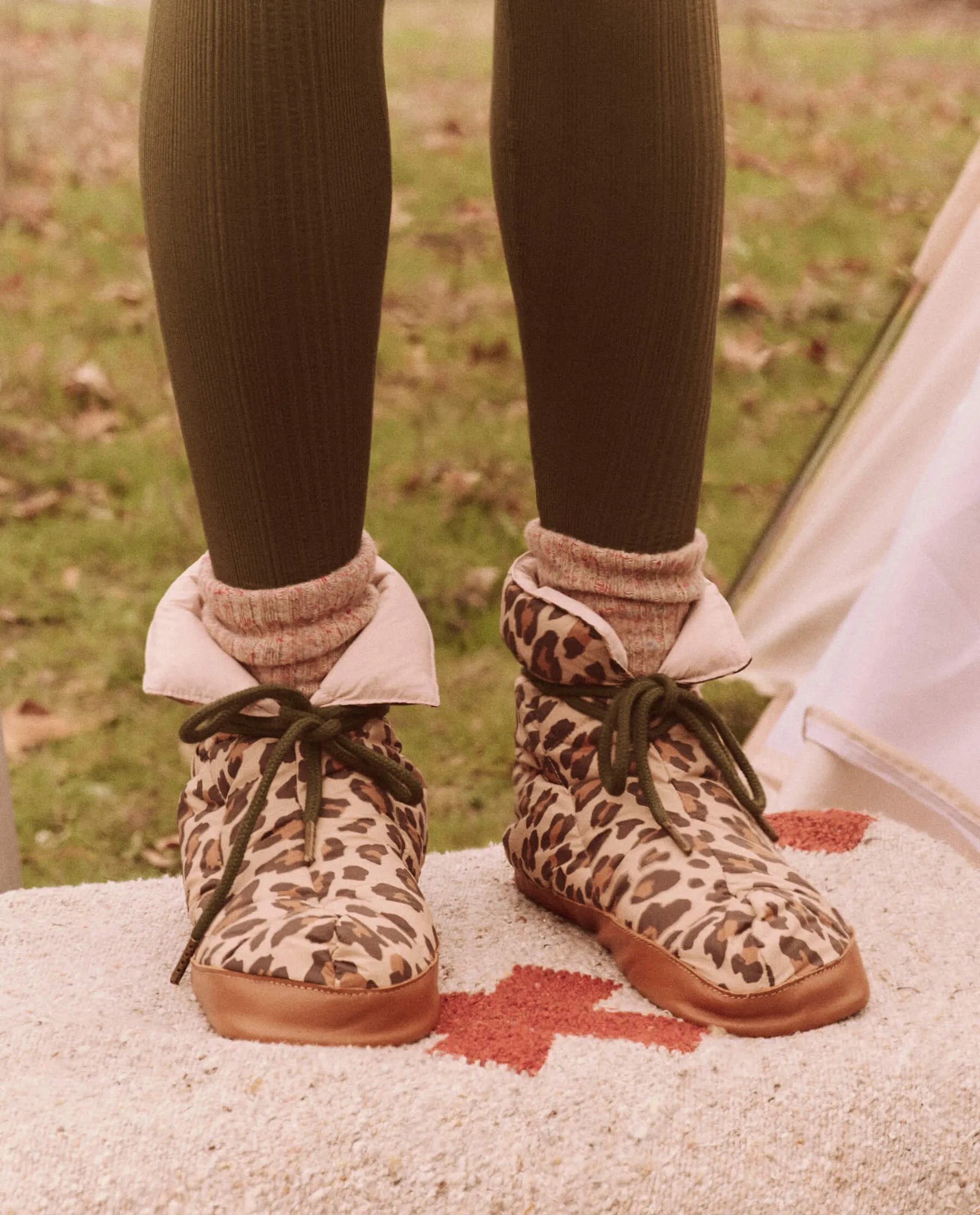 The Down Quilted Puffer Slipper. -- Snow Leopard